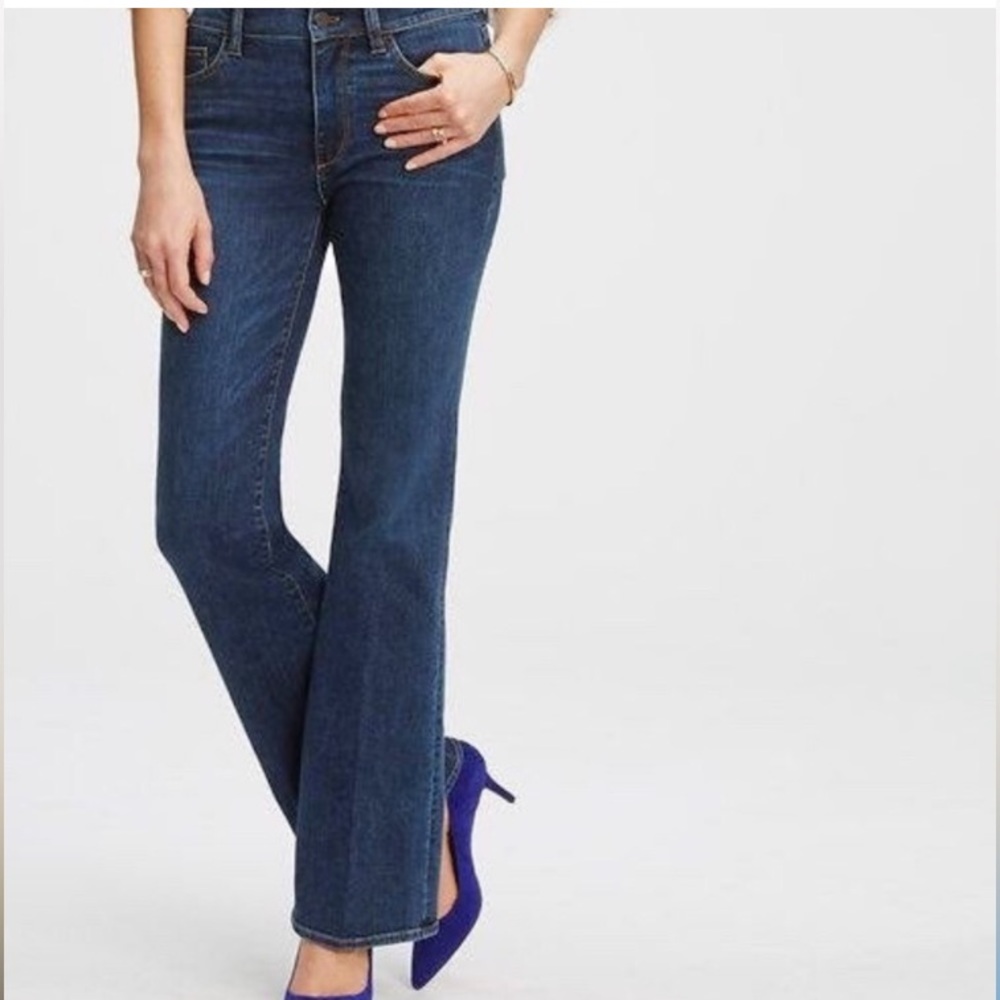 🆕Karen Kane Lifestyle Blue Lady Like Flare Leg Jean - Picture 1 of 7